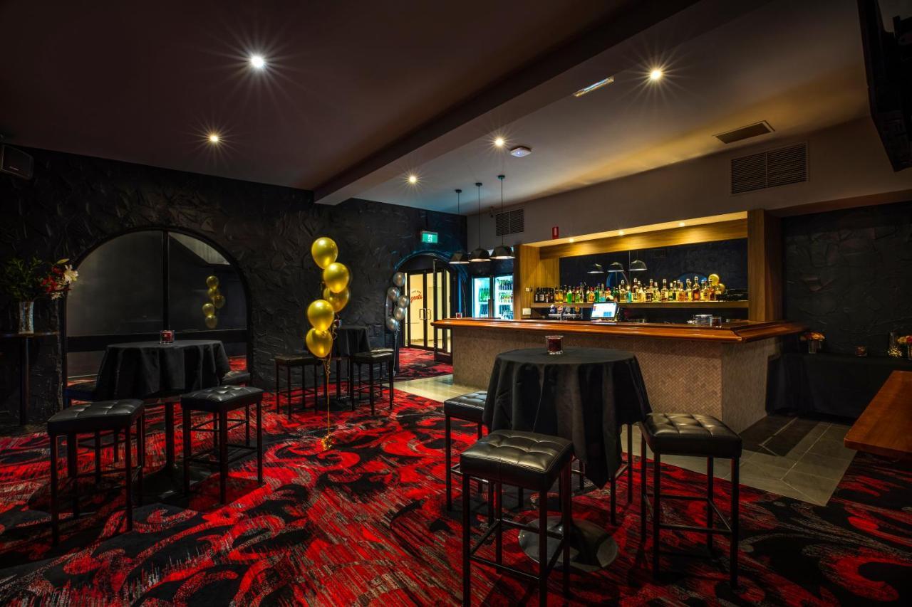Nightcap At Ferntree Gully Hotel Motel Buitenkant foto