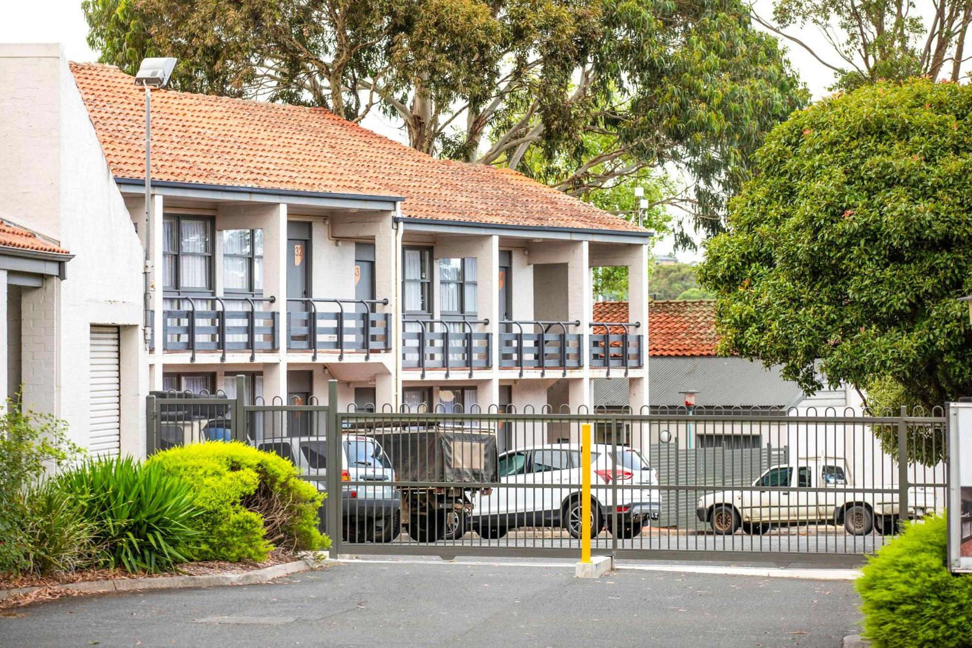 Nightcap At Ferntree Gully Hotel Motel Buitenkant foto