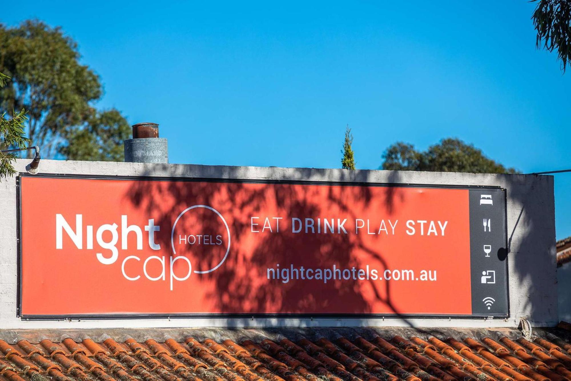Nightcap At Ferntree Gully Hotel Motel Buitenkant foto