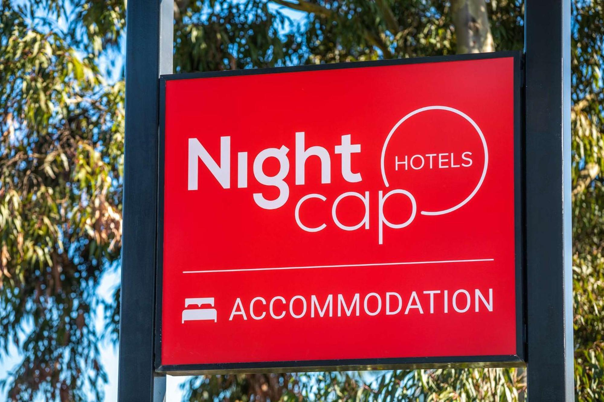 Nightcap At Ferntree Gully Hotel Motel Buitenkant foto